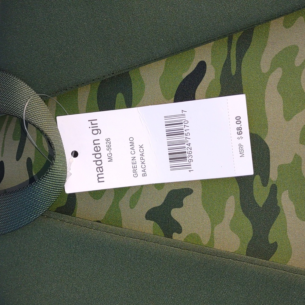 🙀🍀MADDEN GIRL Green Camo Backpack MG-5626 - Picture 14 of 14
